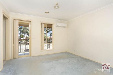 Property photo of 27 Franklin Avenue Roxburgh Park VIC 3064