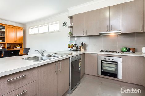 Property photo of 1/3 Tanner Street Breakwater VIC 3219