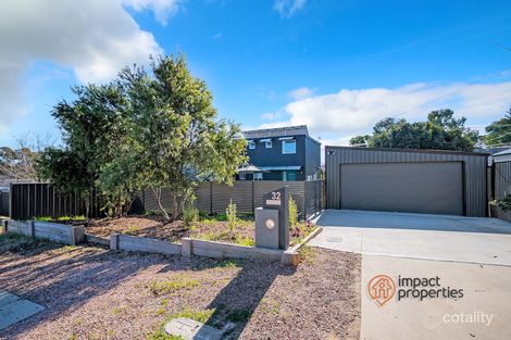 Property photo of 32 Greeves Street Wanniassa ACT 2903