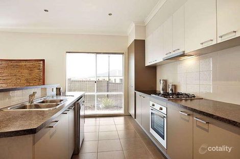 Property photo of 12 Kinglake Crescent Craigieburn VIC 3064