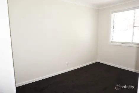 Property photo of 10 Armstrong Crescent Robertson NSW 2577