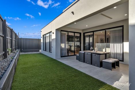 Property photo of 27 Myoora Crescent Greenvale VIC 3059