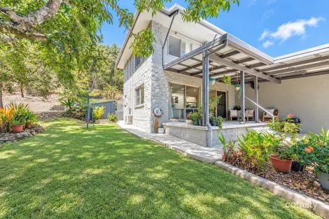 Property photo of 8 Duell Road Cannonvale QLD 4802