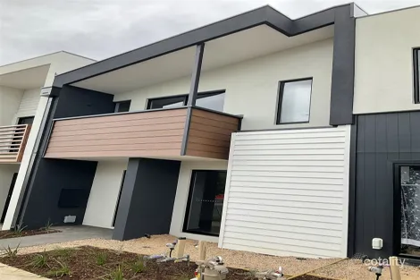 76 VIEWBRIGHT RD, CLYDE NORTH, VIC 3978