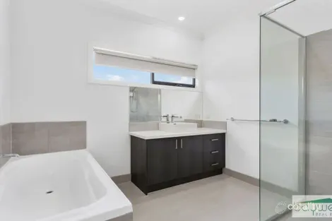 Property photo of 5 Austin Court Crib Point VIC 3919