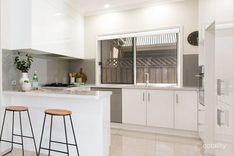 Property photo of 15 Oleander Place Carindale QLD 4152