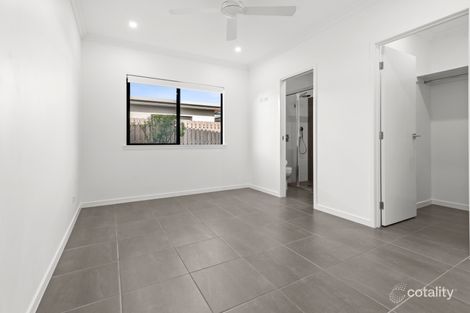 Property photo of 37 Edge Court Manoora QLD 4870