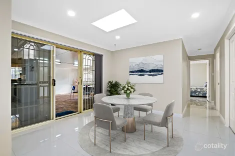 Property photo of 21 Leicester Way St Clair NSW 2759