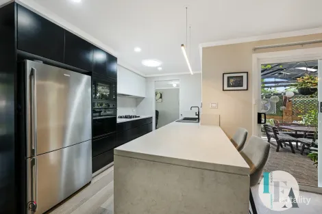 Property photo of 5 Allinga Drive Oak Flats NSW 2529