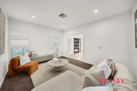 Property photo of 25 Gregory Drive Carrara QLD 4211