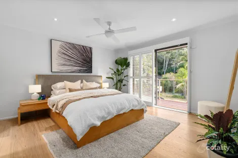 Property photo of 17 Glenhaven Place Oyster Bay NSW 2225