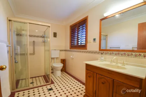 Property photo of 87 Thornhill Street Young NSW 2594
