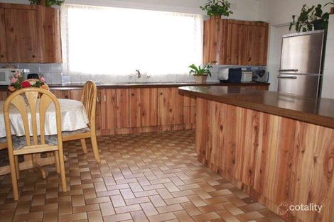 Property photo of 39 Maple Crescent Bell Park VIC 3215