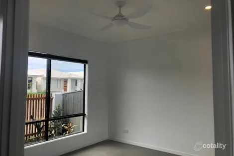 Property photo of 18 Olivia Crescent Nirimba QLD 4551