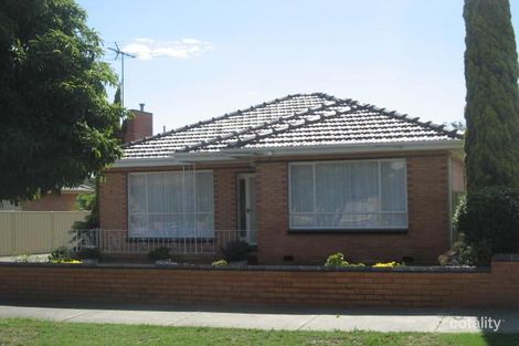 Property photo of 11 Barnard Court Sunshine VIC 3020