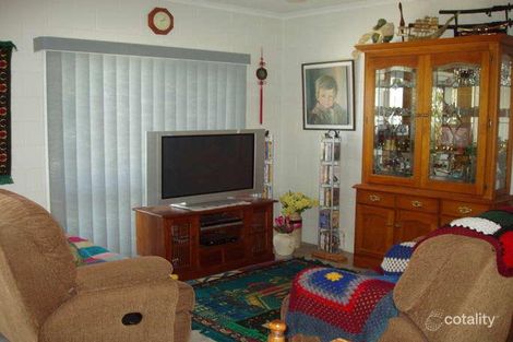 Property photo of 2/3 Farmer Street Edmonton QLD 4869