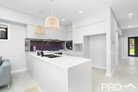 15 Lehn Rd, East Hills, NSW 2213