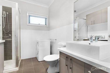 Property photo of 2/26 Renown Street Essendon North VIC 3041