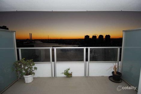 1708/100 Harbour Esp, Docklands, VIC 3008