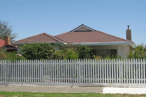 17 Euroa Ave, Sunshine North, VIC 3020