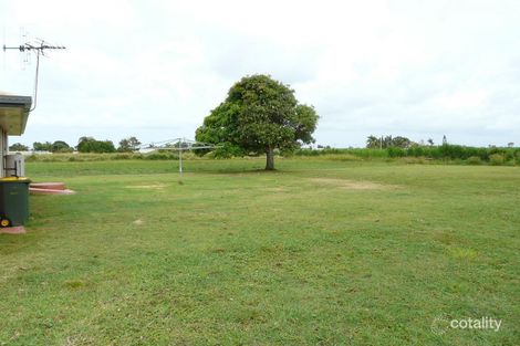 35 Sea Park Rd, Burnett Heads, QLD 4670