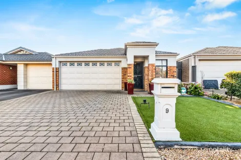 Property photo of 9 Wattle Crescent Munno Para West SA 5115