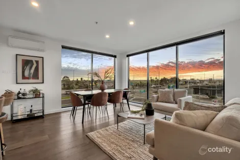 203/82 Bulla Rd, Strathmore, VIC 3041