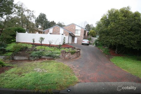 4 Penshurst Pl, Warranwood, VIC 3134