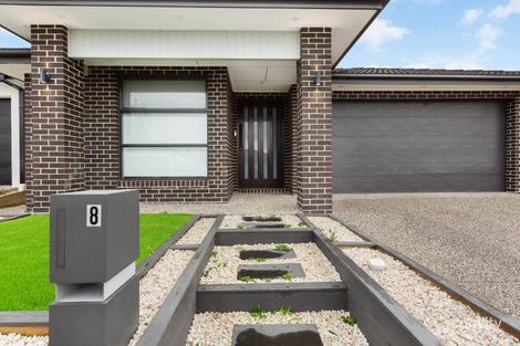 Property photo of 8 Ginger Crescent Mickleham VIC 3064