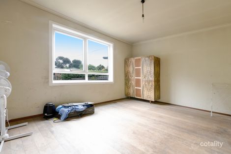 Property photo of 12 Eclipse Crescent Watsonia VIC 3087