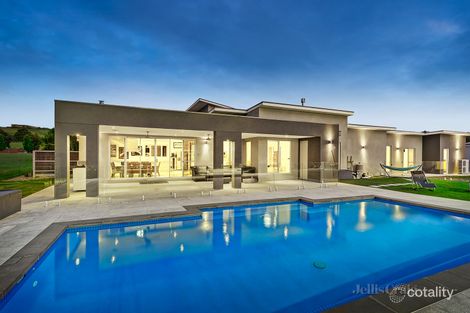 Property photo of 70 Sunset Drive Chirnside Park VIC 3116