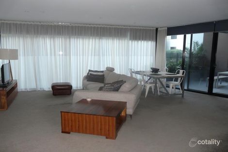 210/55 Bay St, Port Melbourne, VIC 3207