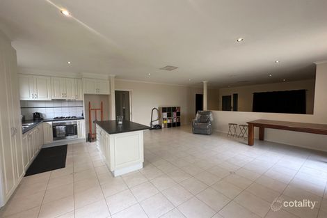 1 Rebecca Ct, Hillside, VIC 3037