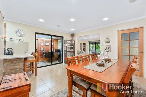 Property photo of 21 Forsyth Court Cranbourne North VIC 3977