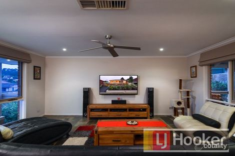 Property photo of 5 Lawrence Drive Berwick VIC 3806