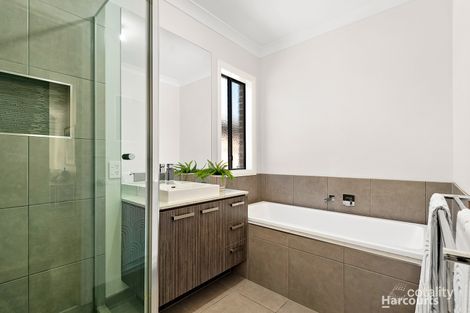 Property photo of 14 Davidson Street Pakenham VIC 3810