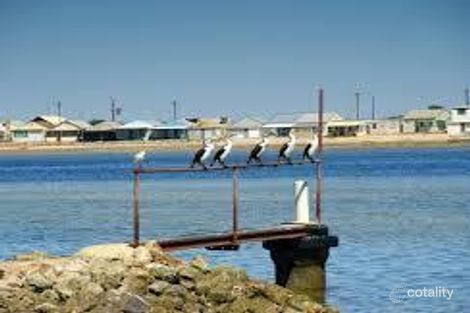 17 Dolphin Rd, Fisherman Bay, SA 5522