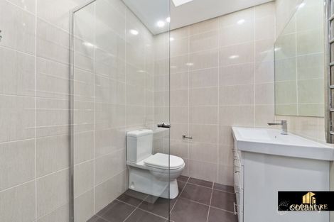 Property photo of 9 Bell Place Mount Pritchard NSW 2170