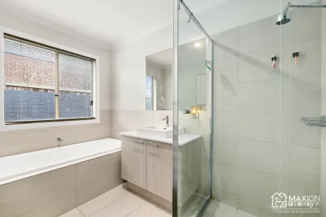 Property photo of 14 Athlestane Road Doreen VIC 3754