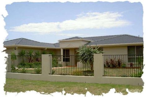 8 Mariner Ct, Newport, QLD 4020