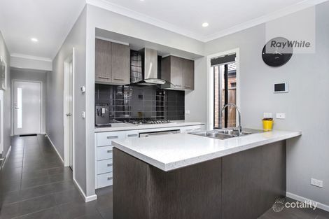 Property photo of 6 Silverwood Drive Greenvale VIC 3059