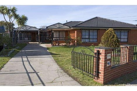 Property photo of 6 Oaks Court Dandenong VIC 3175