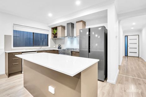 Property photo of 17 Osmond Crescent Wollert VIC 3750