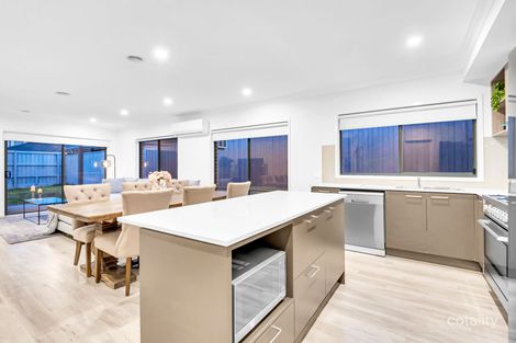 Property photo of 17 Osmond Crescent Wollert VIC 3750