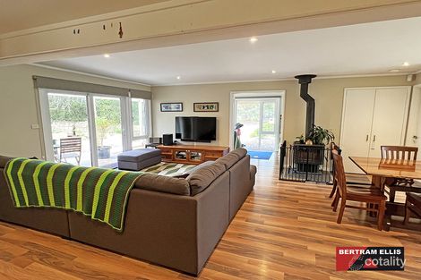 Property photo of 2 Crichton Crescent Kambah ACT 2902