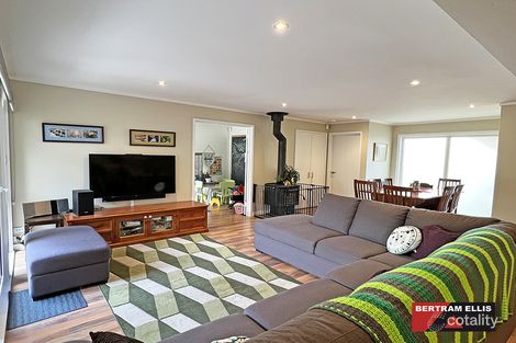 Property photo of 2 Crichton Crescent Kambah ACT 2902