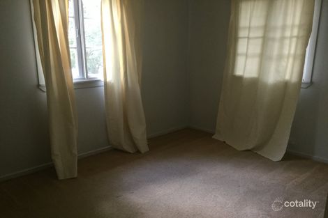 Property photo of 73 Irwin Terrace Oxley QLD 4075