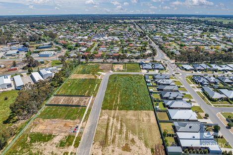 13 Emmylou Pl, Moama, NSW 2731