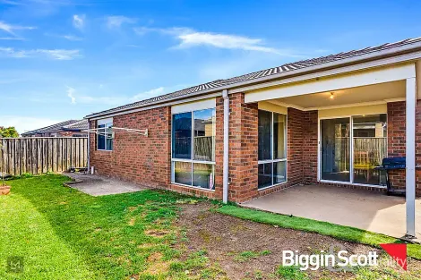 Property photo of 76 Tyler Crescent Tarneit VIC 3029