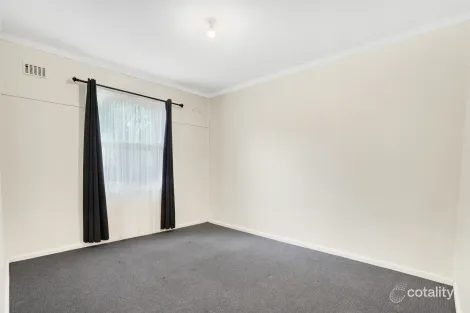 Property photo of 20 Stakes Crescent Elizabeth Downs SA 5113